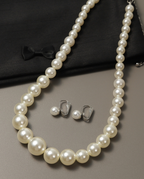 パールネックレス